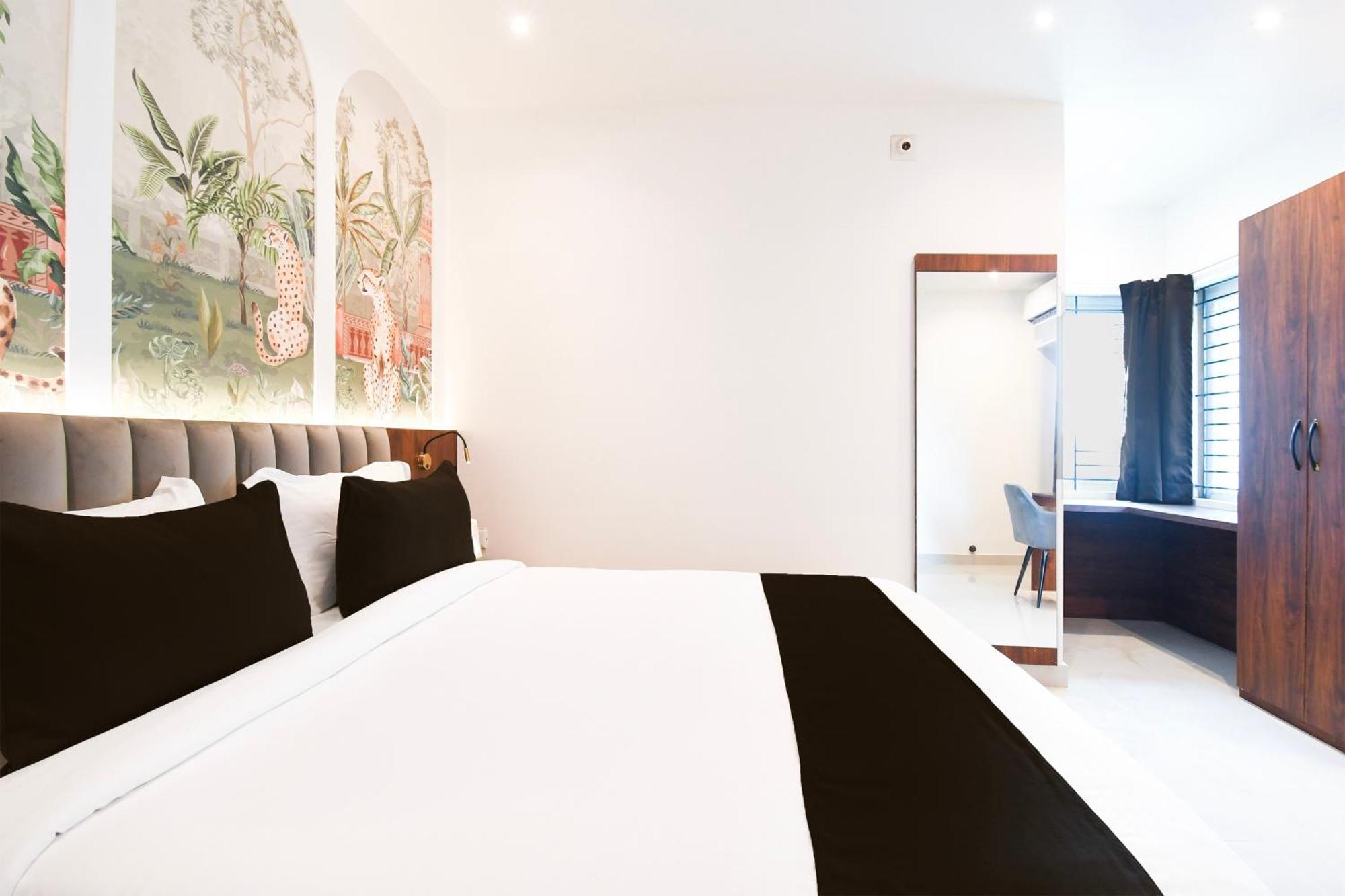 Hotel O Neatflix And Chill Exclusive บูบันเนสชวาร์ ภายนอก รูปภาพ