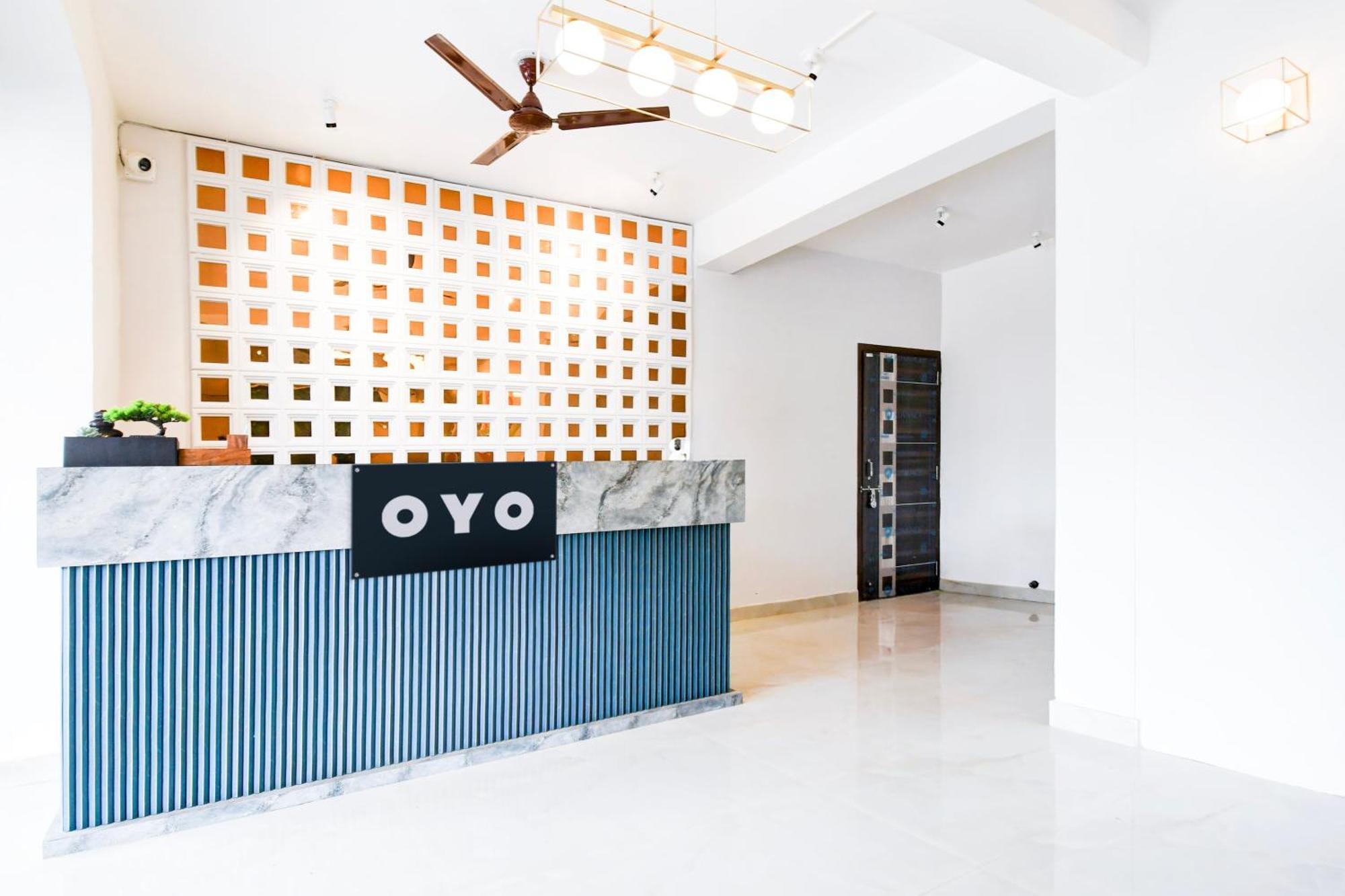 Hotel O Neatflix And Chill Exclusive บูบันเนสชวาร์ ภายนอก รูปภาพ